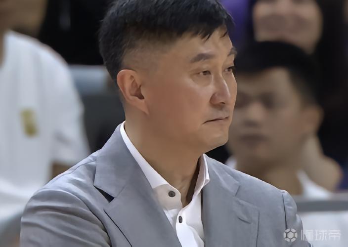 杜锋：一味地外线投篮打得太简单，季后赛不是这样打球的