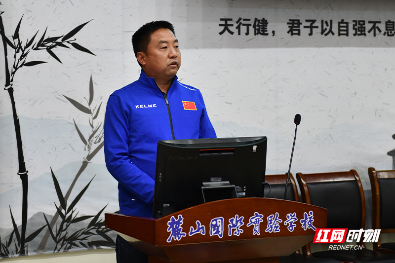 霍芬海姆vs法兰克福：韦格霍斯特、奥利弗-鲍曼首发，特拉普、克瑙夫出战